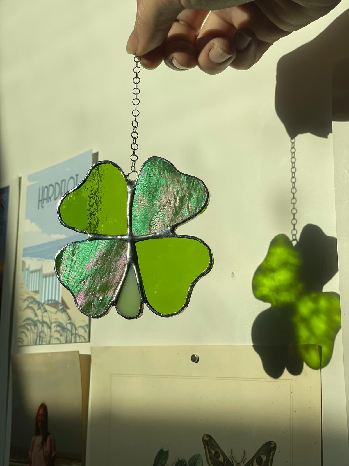 Vitrail Tiffany trèfle